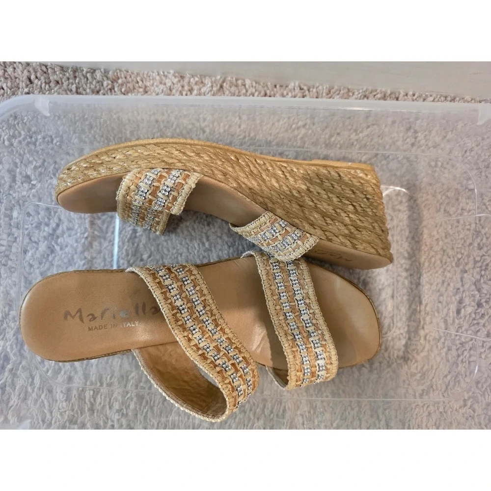Women's sz 9 Mariella Made in Italy Tan Rhinestone Espadrille Wedge Sandals